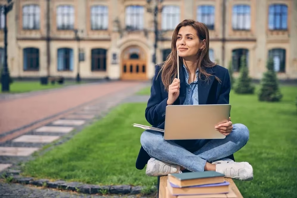 Can an Essay Be Only Four Paragraphs and Still Be Effective?